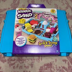 NIB Kinetic Sand Grill N' Scoop Diner Playset - Blue and Purple